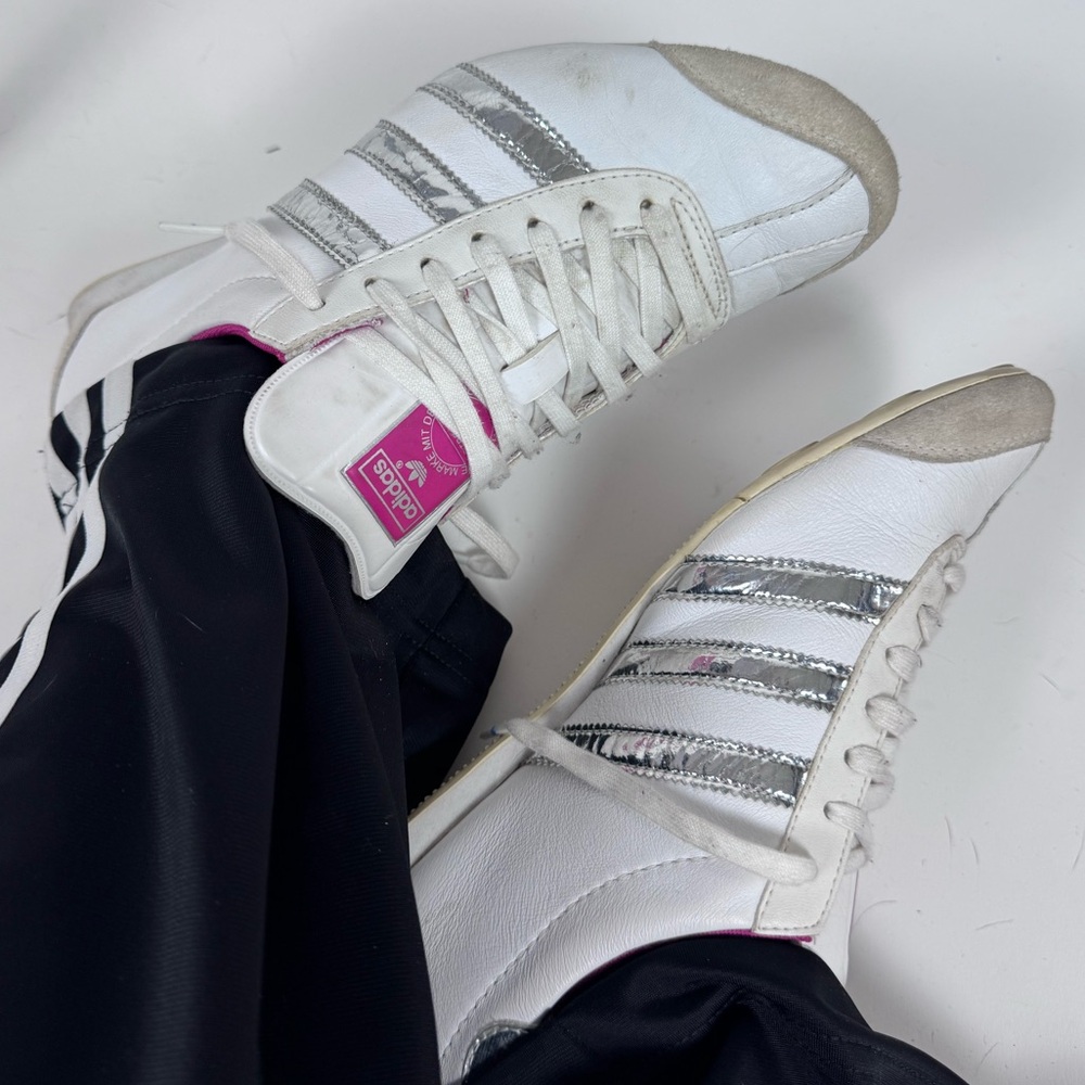 ⭐️ Adidas Cream/Silver/Pink Sport Shoes